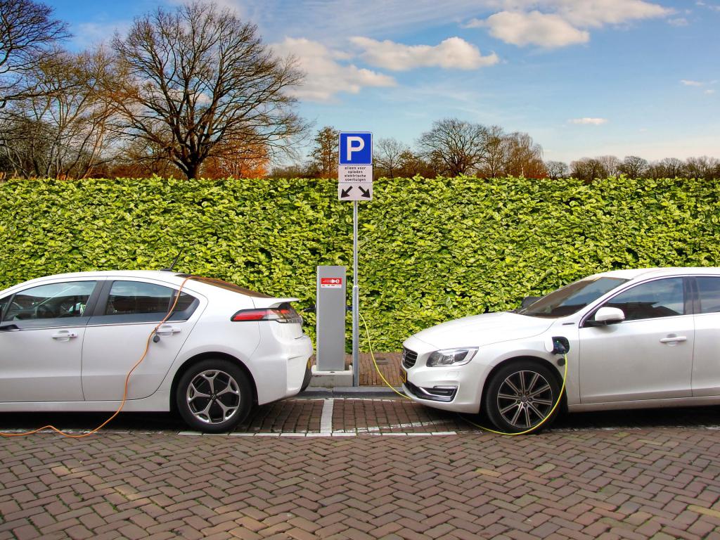 Električni automobili trebali bi postati jeftiniji od klasičnih, a evo i kad!